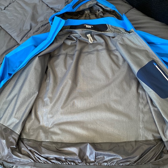 Arc’teryx Jacket - Picture 7 of 7